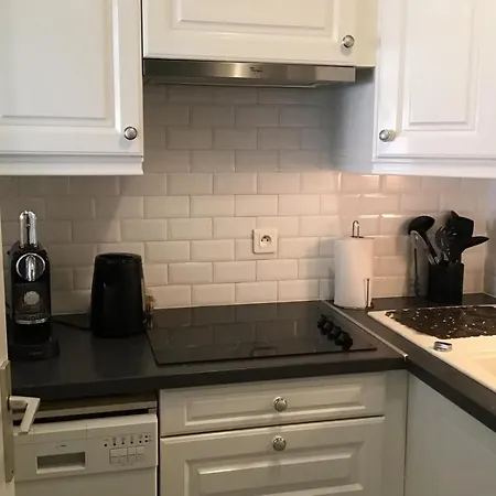 36 M With Balcony And Pool Near Beaches Apartment *
