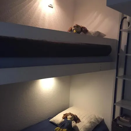 Appartement 36 M With Balcony And Pool Near Beaches